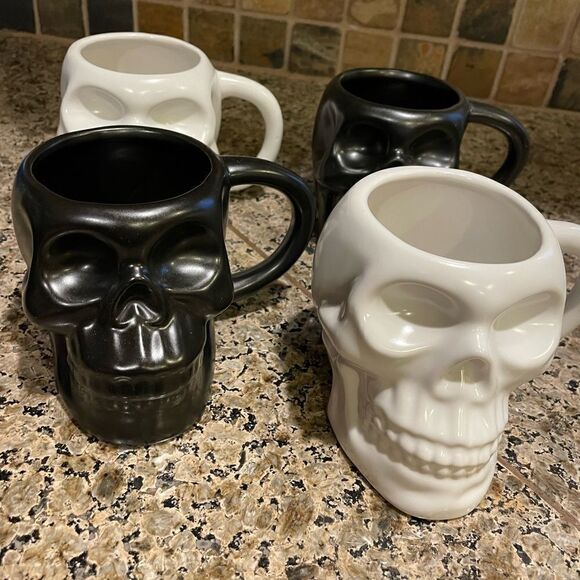 Hyde and EEK Stoneware Skull Mugs Set of 4 with 3 Shot Glasses - Picture 10 of 16